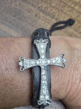 Rhinestone Cross Leather Bracelet - Black